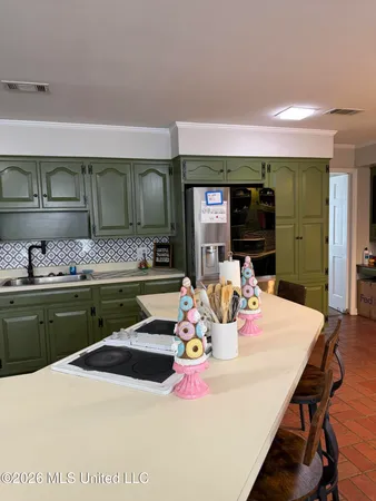 $500,000 | 2110 Carol Street, Greenville, MS 38703