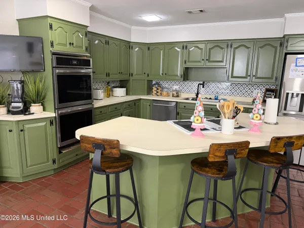 $500,000 | 2110 Carol Street, Greenville, MS 38703