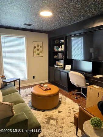 $500,000 | 2110 Carol Street, Greenville, MS 38703