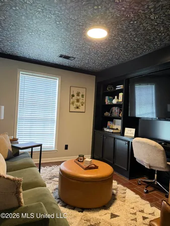 $500,000 | 2110 Carol Street, Greenville, MS 38703