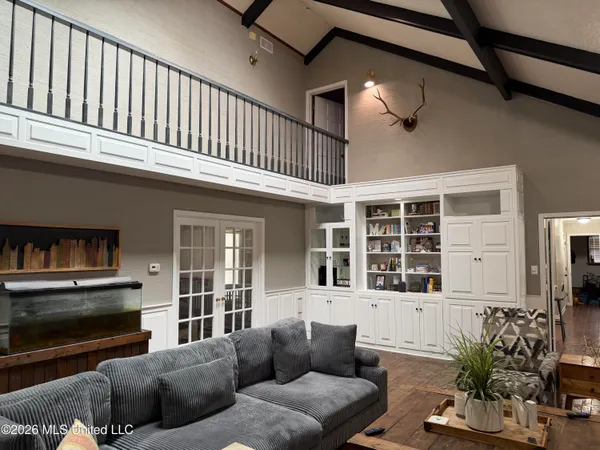 $500,000 | 2110 Carol Street, Greenville, MS 38703