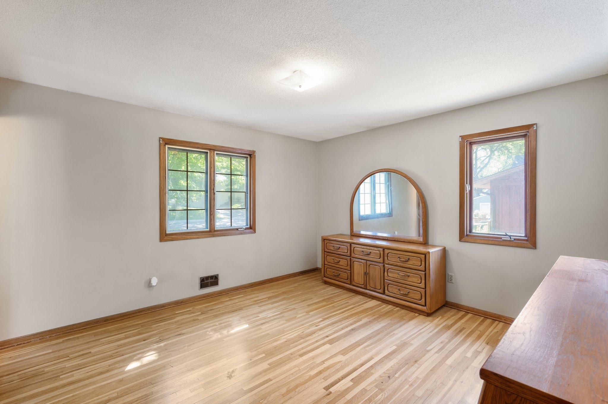 5716 Hansen Road Edina, MN 55436 - Photo 17 of 45