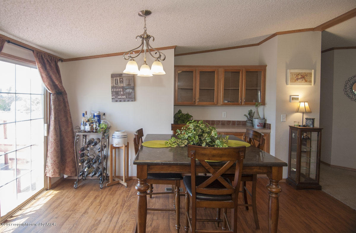 8411 Arlie Road Amarillo, TX 79108 - Photo 4 of 37 DINING VIEW 1