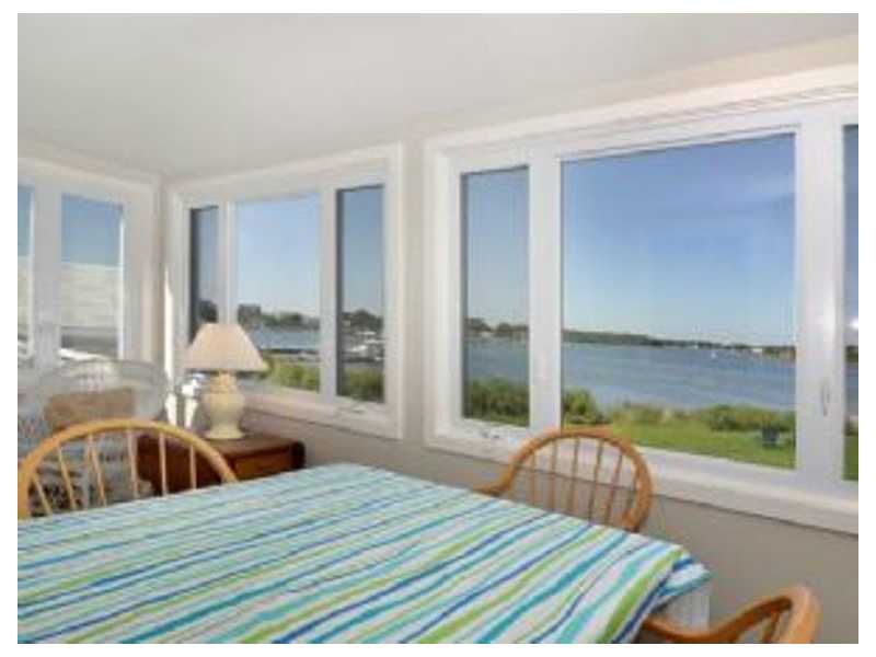 55 Franks Neck Road Narragansett, RI 02882 - Photo 12 of 15 Dining Room.