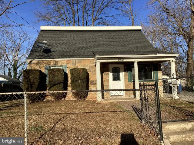 $499,900 | 250 Manassas Drive, Manassas Park, VA 20111