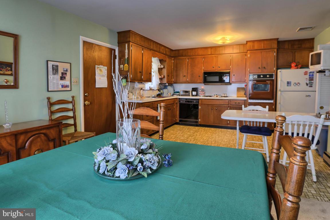 1663 Esbenshade Road Lancaster, PA 17601 - Photo 9 of 35 Gallery Image 9