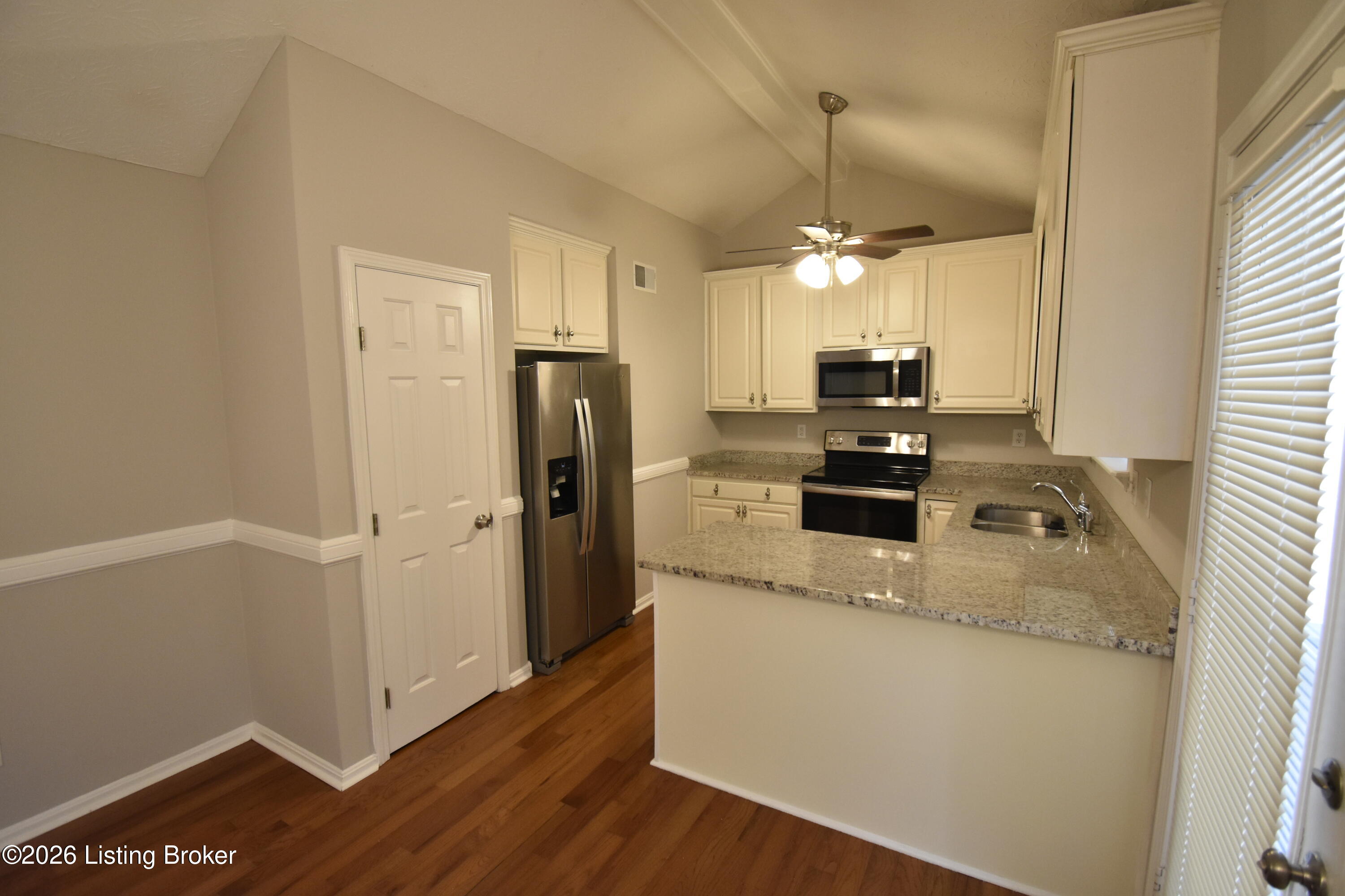 10306 Vantage Road Jeffersontown, KY 40299 - Photo 10 of 29 #10