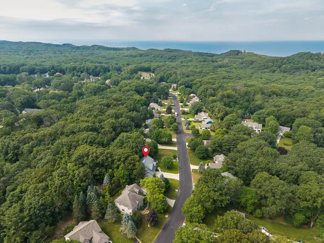 $625,000 | 18716 Sioux Drive, Spring Lake, MI 49456