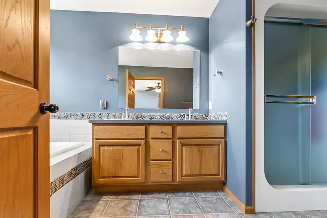 $625,000 | 18716 Sioux Drive, Spring Lake, MI 49456