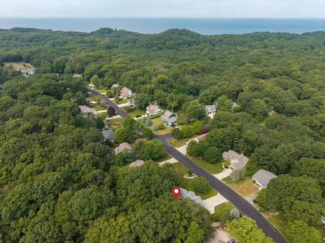 $625,000 | 18716 Sioux Drive, Spring Lake, MI 49456