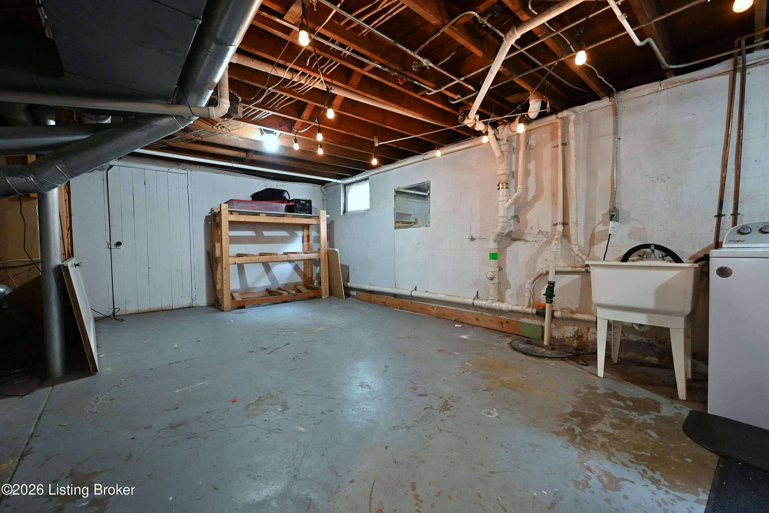 2545 Ridgewood Avenue Louisville, KY 40217 - Photo 30 of 31 DSC_4749