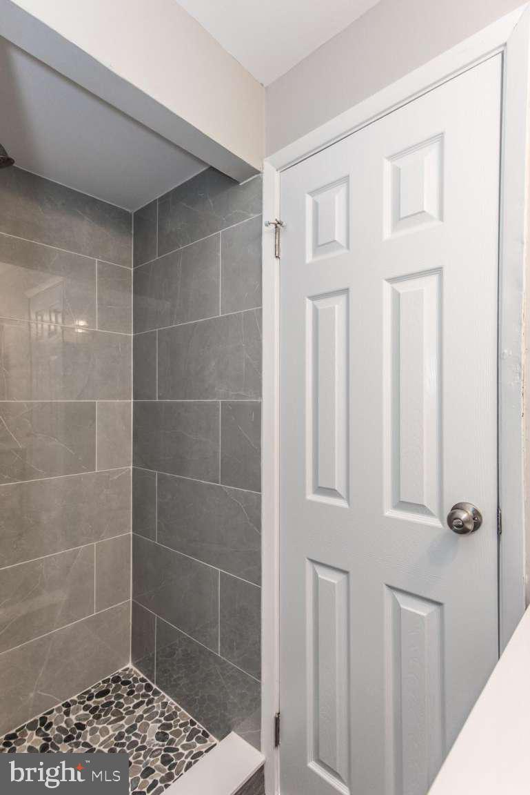 3435 Brookview Road Philadelphia, PA 19154 - Photo 15 of 25 Gallery Image 15