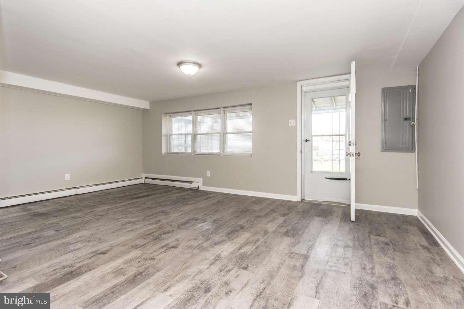 3435 Brookview Road Philadelphia, PA 19154 - Photo 22 of 25 Gallery Image 22
