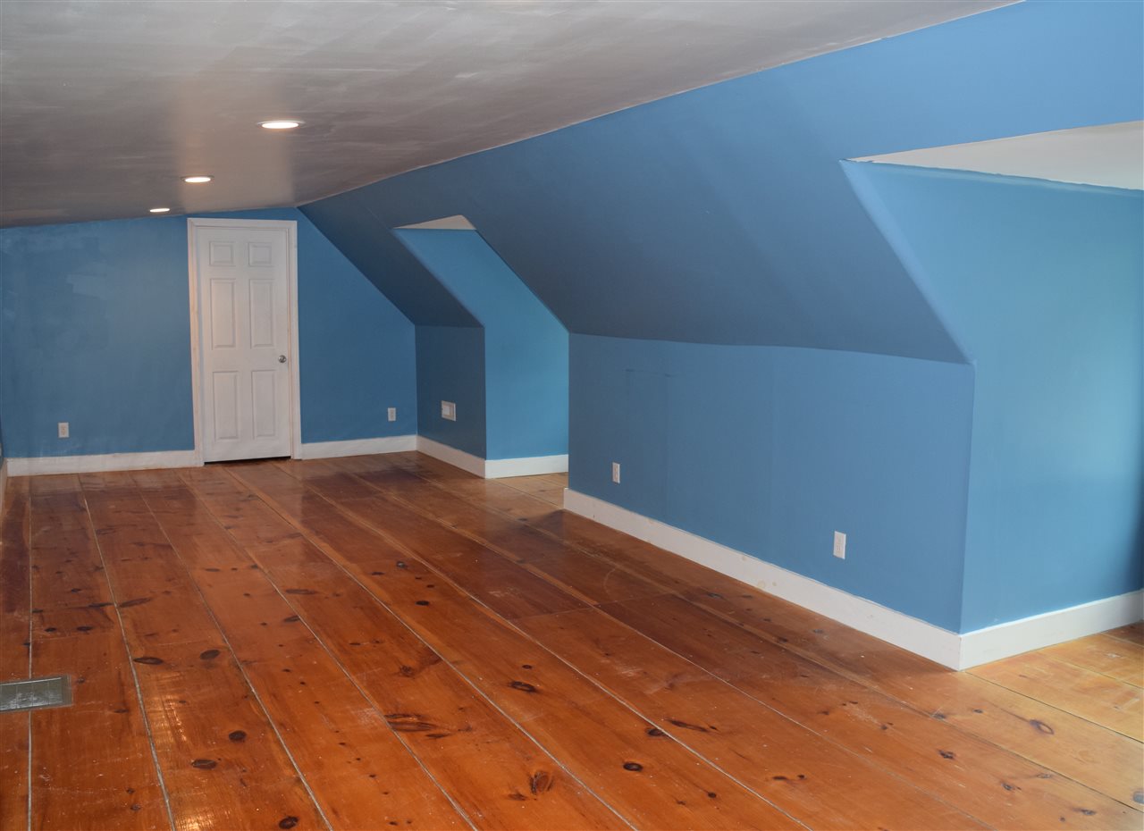 33 Horace Greeley Road Amherst, NH 03031 - Photo 17 of 31