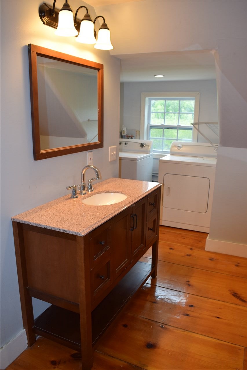 33 Horace Greeley Road Amherst, NH 03031 - Photo 19 of 31