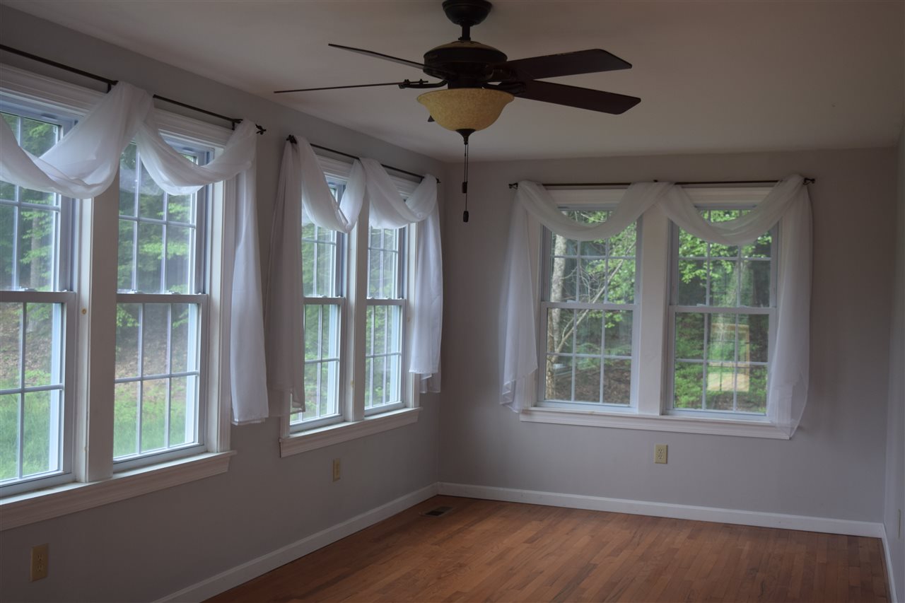 33 Horace Greeley Road Amherst, NH 03031 - Photo 6 of 31