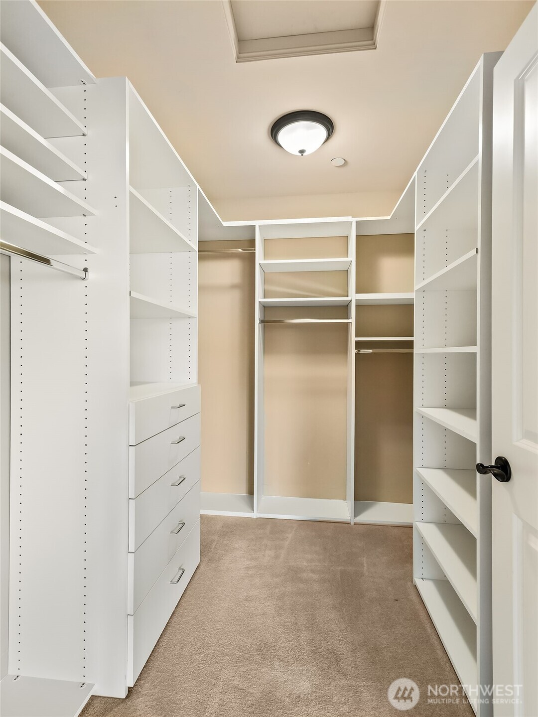 600 Bell Street, Unit 301 Edmonds, WA 98020 - Photo 21 of 33