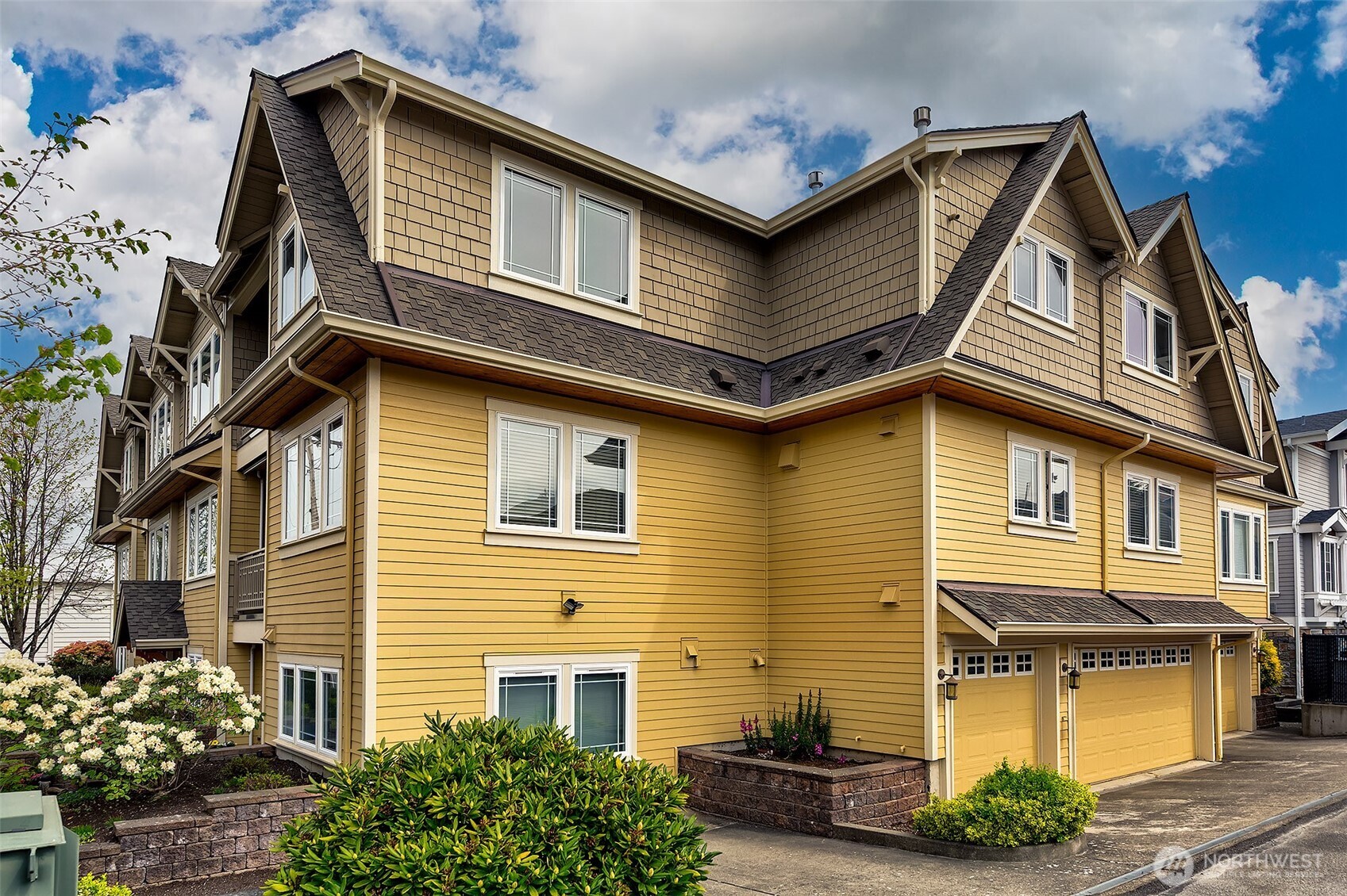 600 Bell Street, Unit 301 Edmonds, WA 98020 - Photo 27 of 33