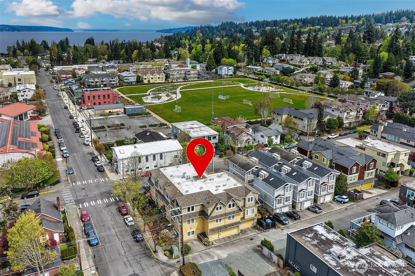 600 Bell Street, Unit 301 Edmonds, WA 98020 - Photo 31 of 33