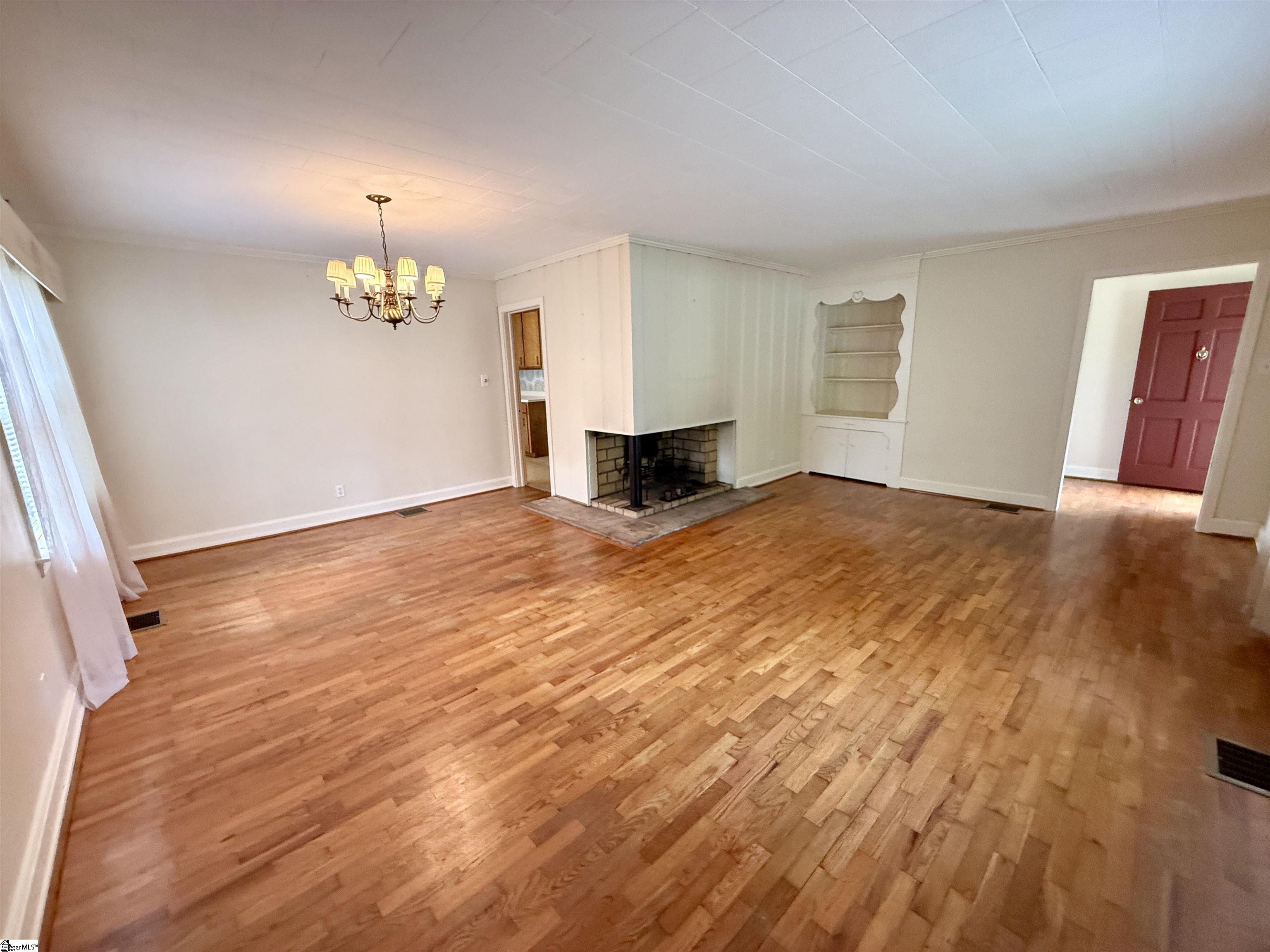 301 Pine Street Clinton, SC 29325 - Photo 7 of 20