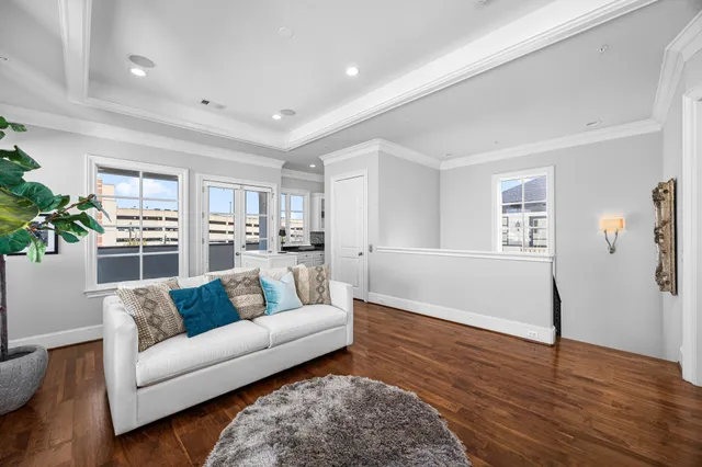 $1,550,000 | 1723 Sunset Boulevard, Houston, TX 77005