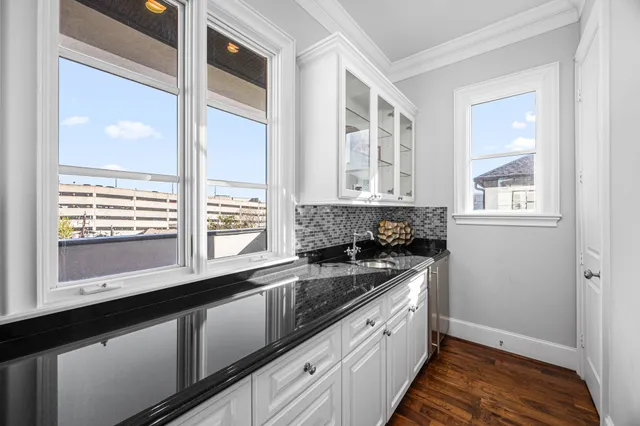 $1,550,000 | 1723 Sunset Boulevard, Houston, TX 77005