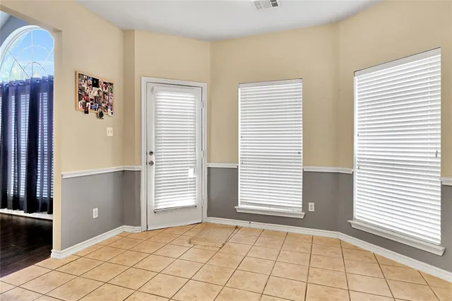 $339,900 | 7621 Brook Meadow Lane, Fort Worth, TX 76133