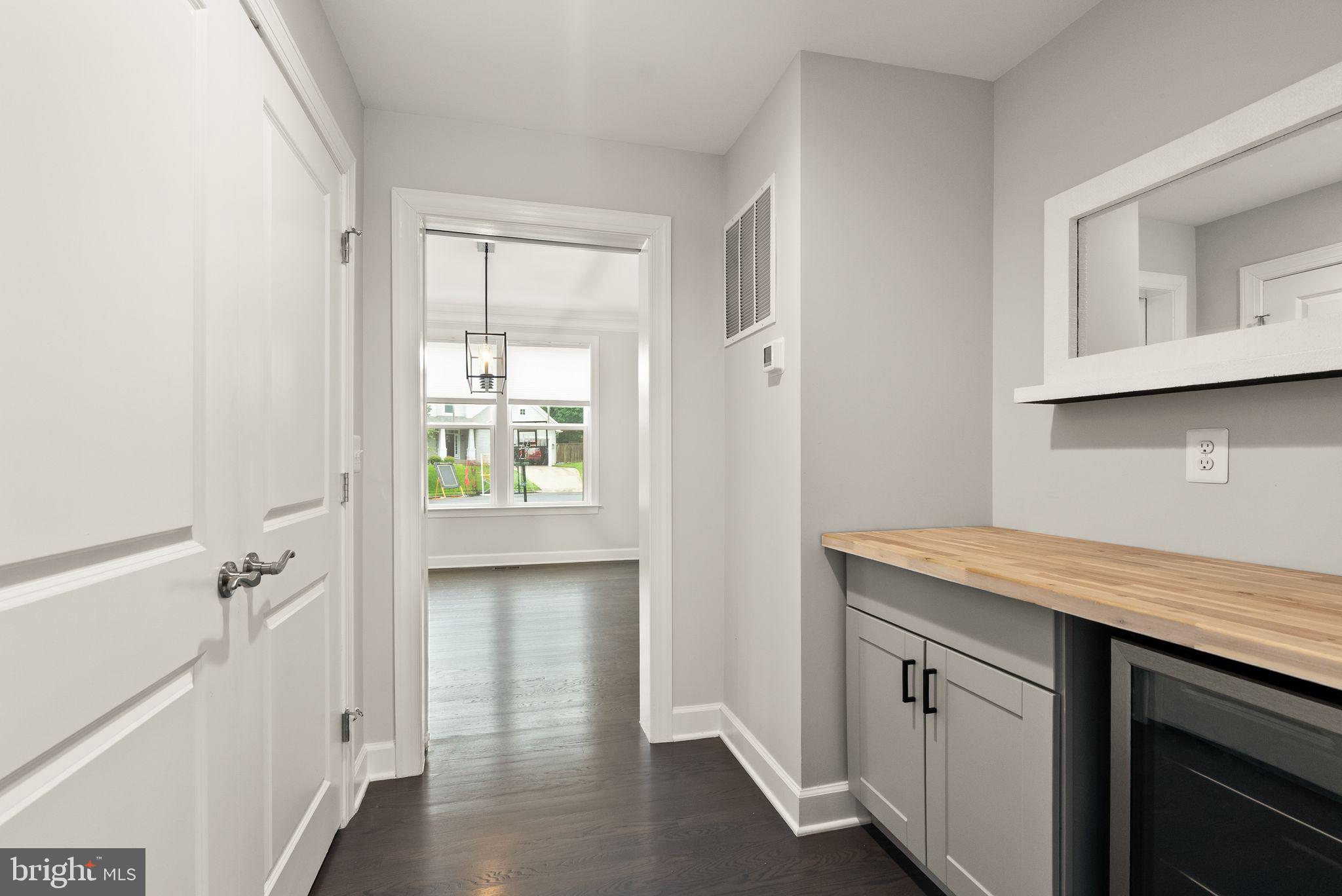 7101 27th Road North Arlington, VA 22213 - Photo 12 of 51 Butler's pantry with beverage refrigerator