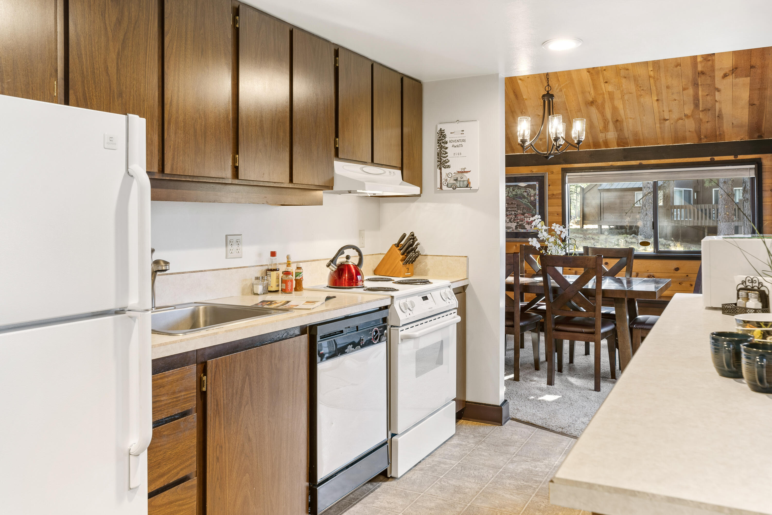 57409 Overlook Road, Unit 2 Sunriver, OR 97707 - Photo 10 of 23