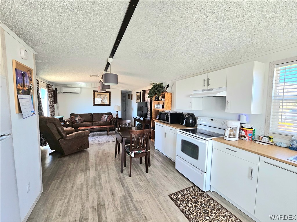 3367 Bouse Road Golden Valley, AZ 86413 - Photo 4 of 23