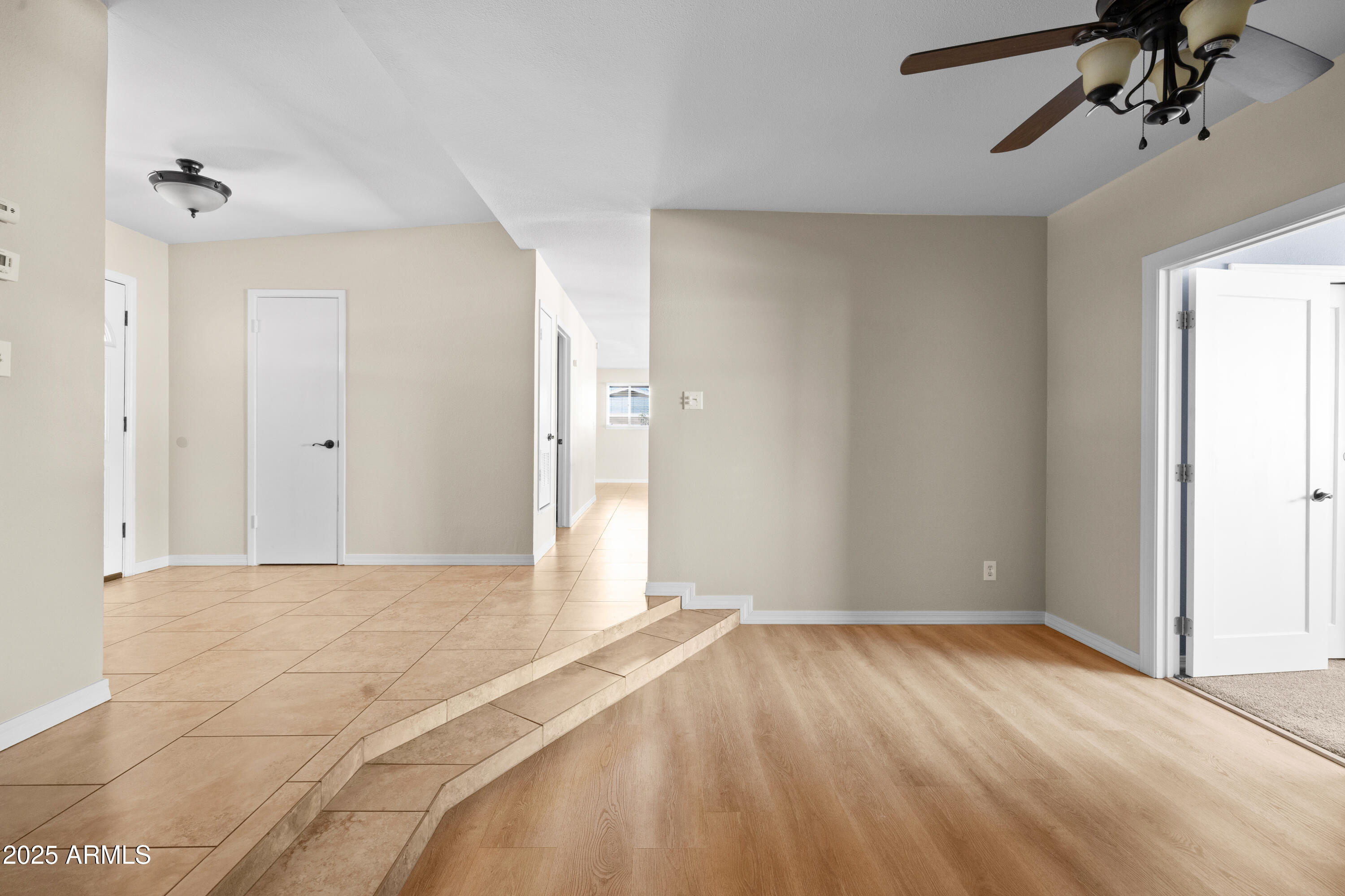 2715 South Rita Lane Tempe, AZ 85282 - Photo 13 of 30 a view of an empty room