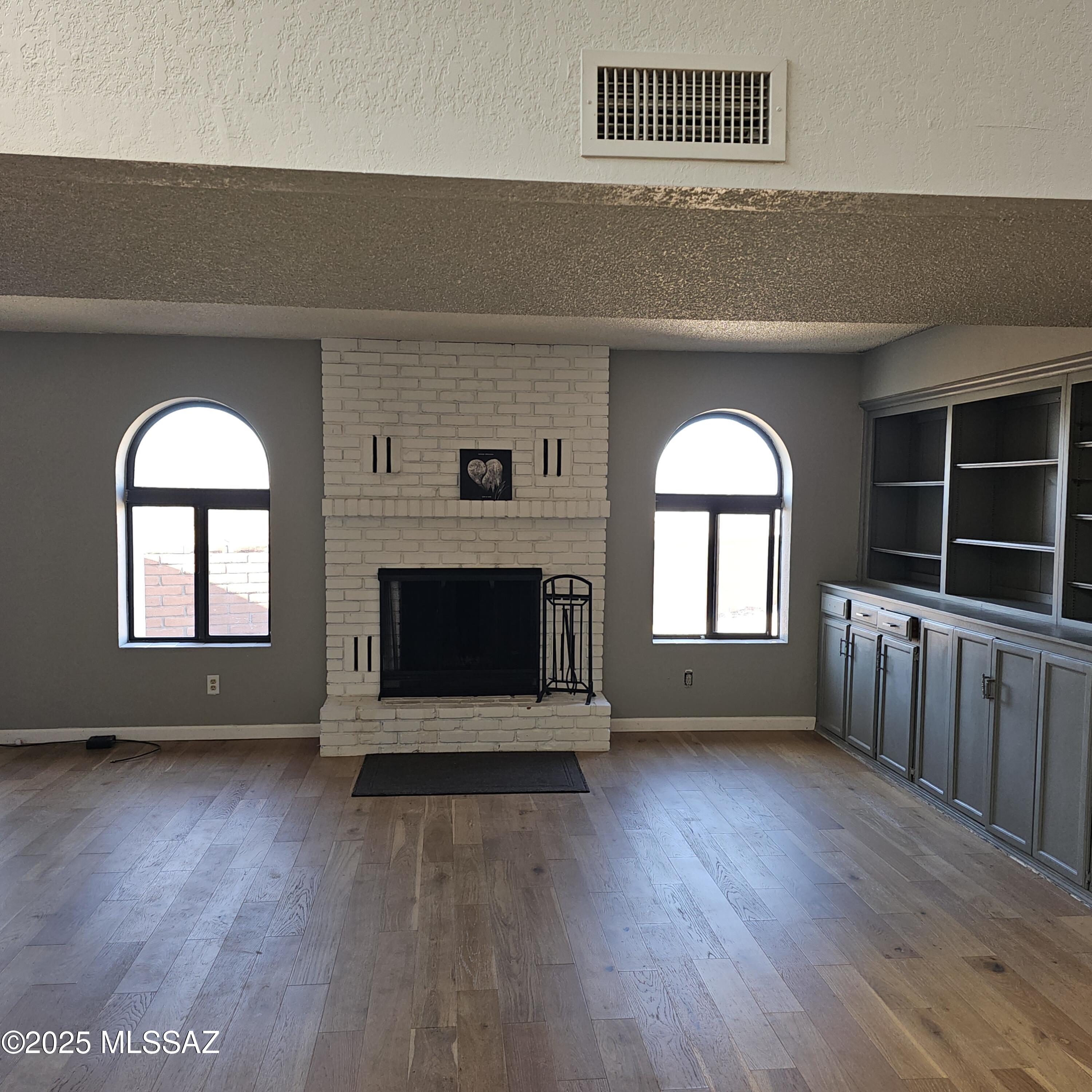 958 Via Puebla Rio Rico, AZ 85648 - Photo 6 of 40 Gallery Image 6