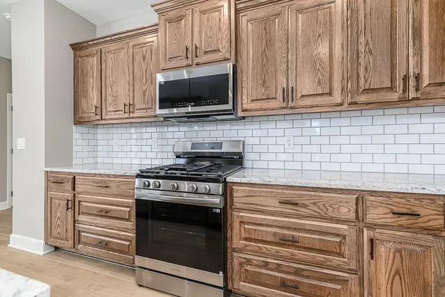 $419,950 | 924 168th Street, Basehor, KS 66007