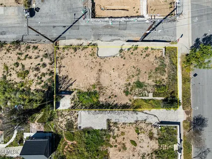 a black and white photo of a painting