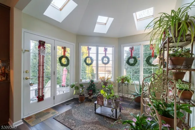 $857,570 | 20 Riddle Court, Asbury, NJ 08802