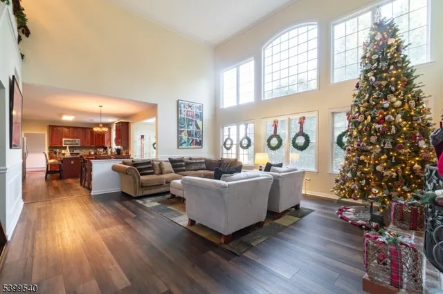 $857,570 | 20 Riddle Court, Asbury, NJ 08802