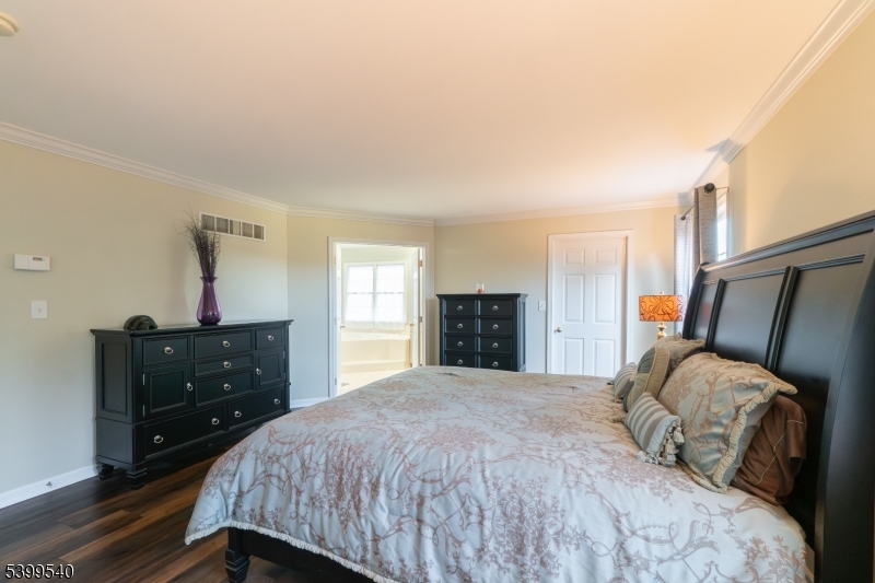 20 Riddle Court Asbury, NJ 08802 - Photo 23 of 31