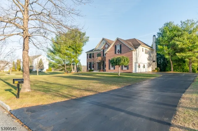 $857,570 | 20 Riddle Court, Asbury, NJ 08802