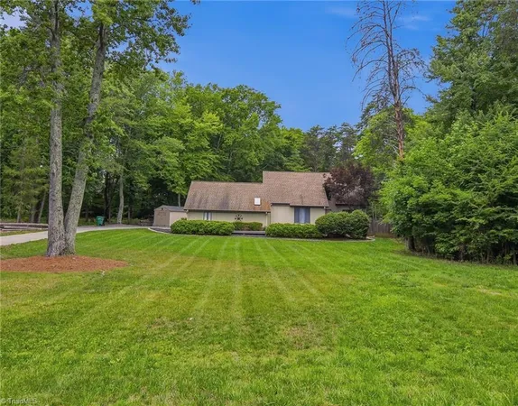 $450,000 | 3611 Hunting Ridge Drive, High Point, NC 27265