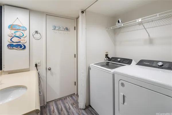 $585,000 | 60 North Beretania Street, Unit 1202, Honolulu, HI 96817