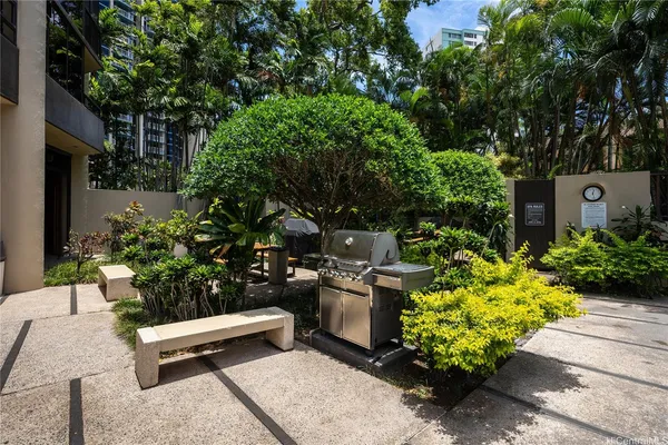 $585,000 | 60 North Beretania Street, Unit 1202, Honolulu, HI 96817