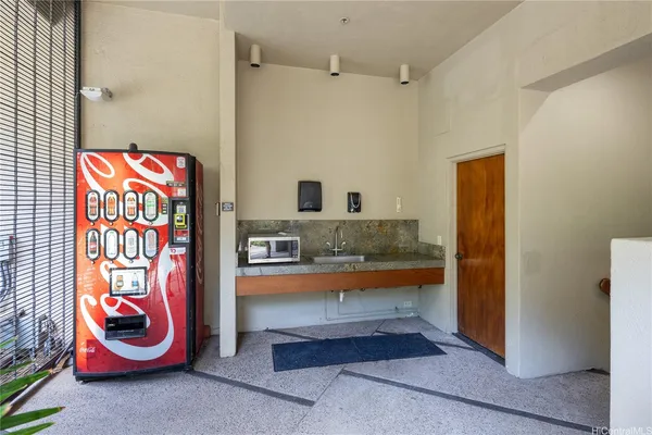 $585,000 | 60 North Beretania Street, Unit 1202, Honolulu, HI 96817