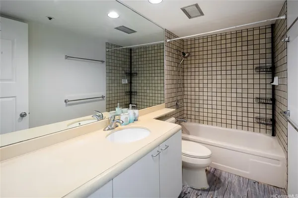 $585,000 | 60 North Beretania Street, Unit 1202, Honolulu, HI 96817