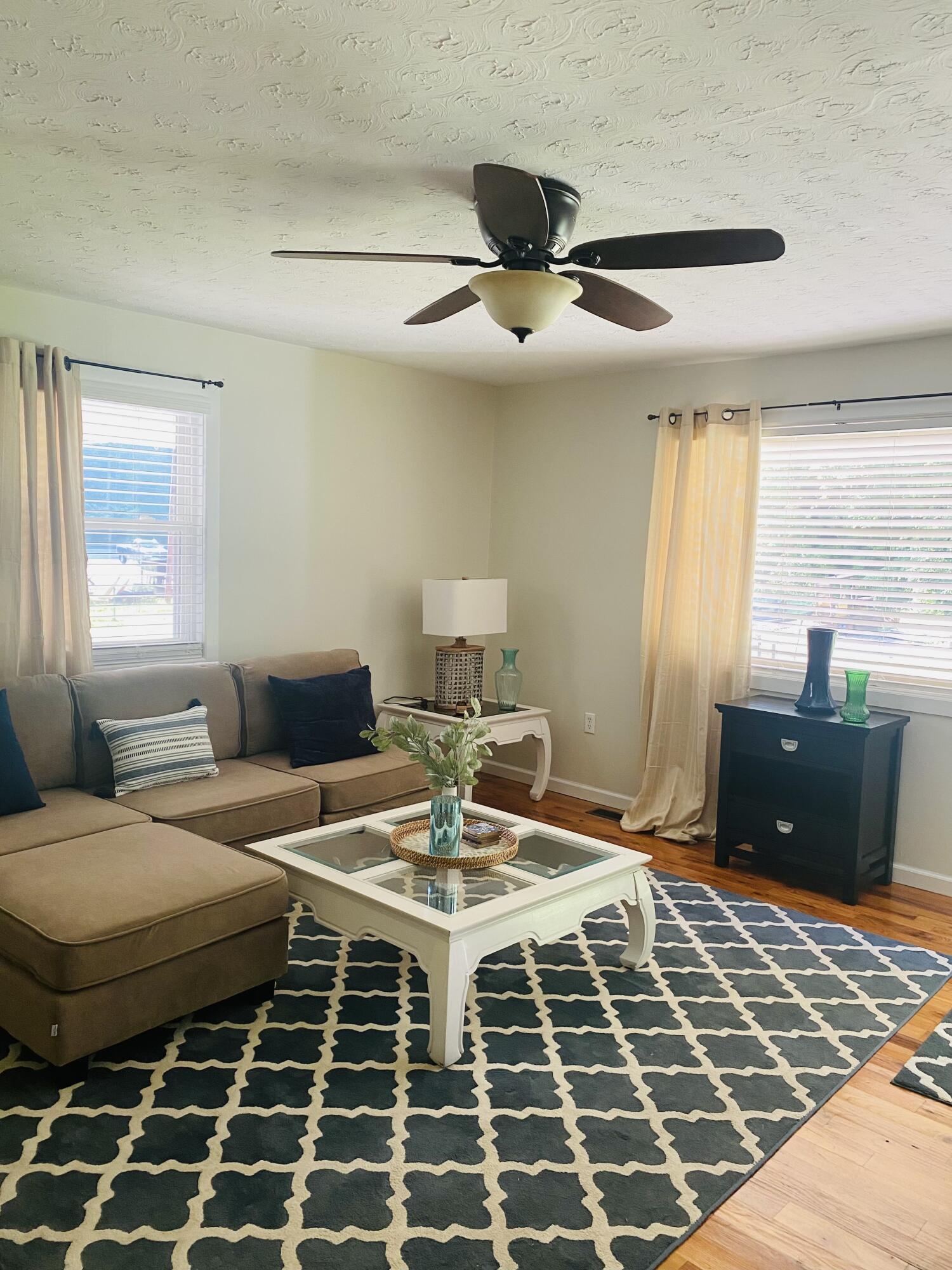 56 Rock House Branch Road Manchester, KY 40962 - Photo 6 of 24 60B664F2-5C2D-42DF-AAB2-69B110F78C89