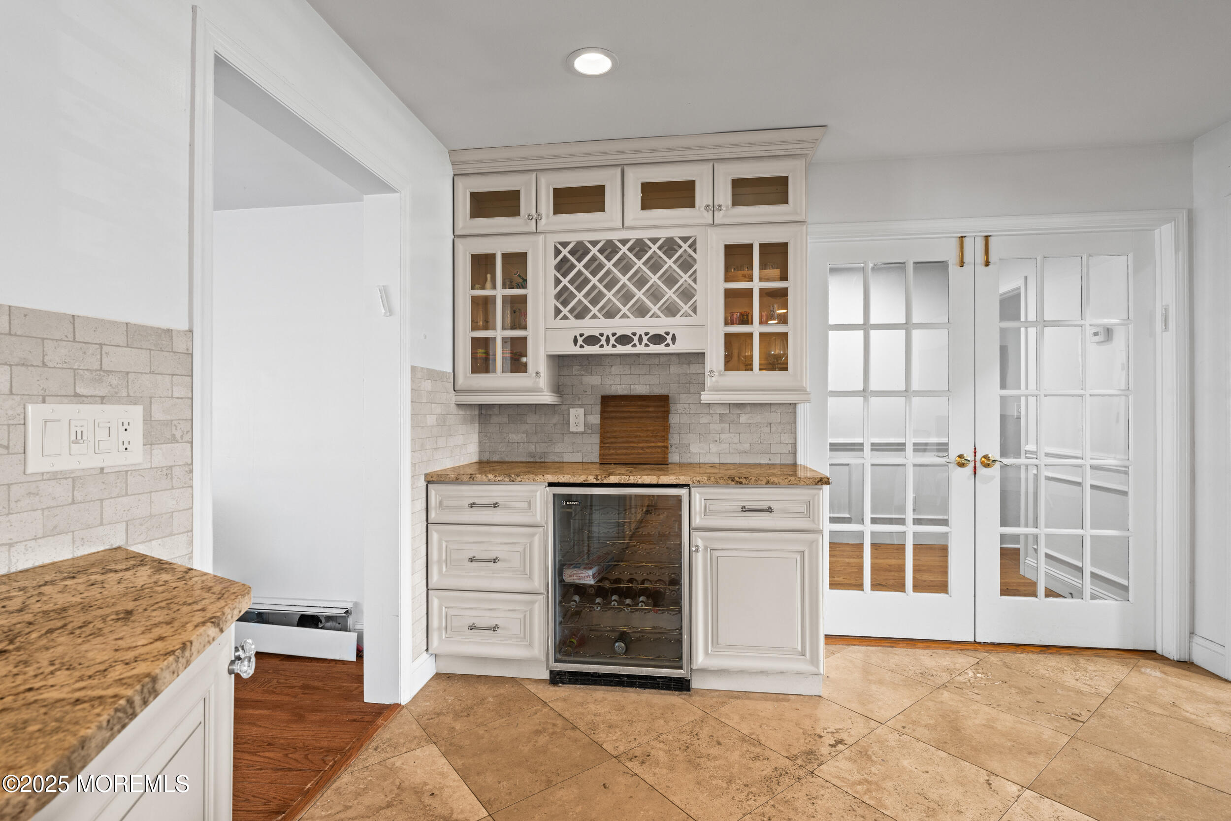 41 Poplar Avenue West Long Branch, NJ 07764 - Photo 8 of 27 019