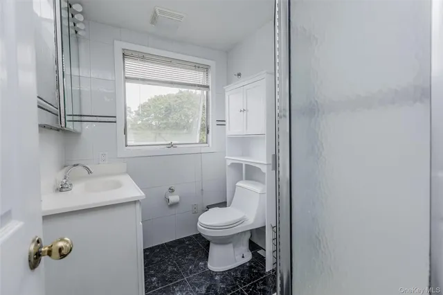 $2,000 | 97 Rosewood Road, Kings Park, NY 11754