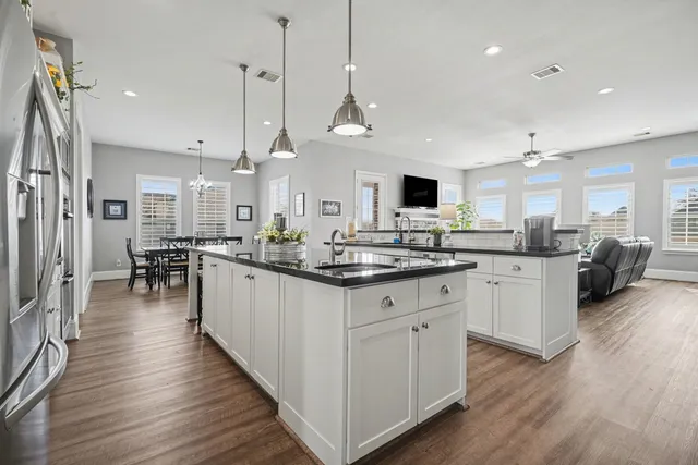 $730,000 | 4118 Landon Lane, Baytown, TX 77523