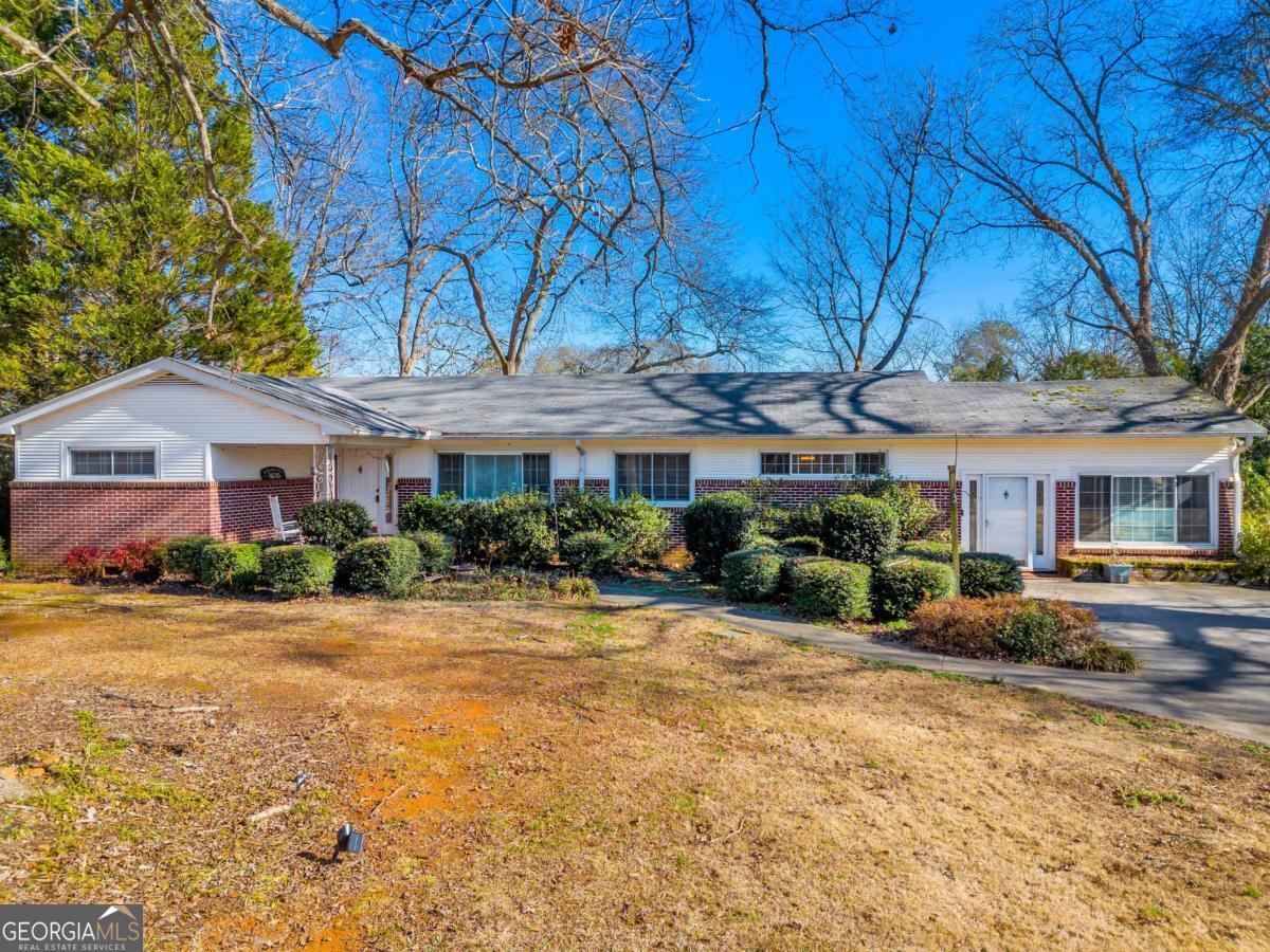 169 Brown Street Hartwell, GA 30643 - Photo 2 of 50