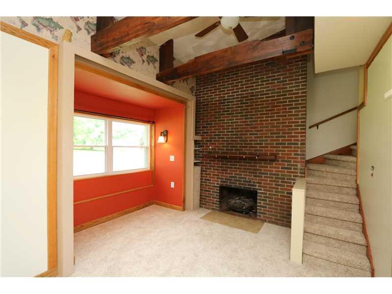 115 Stevenson Road Renfrew, PA 16053 - Photo 3 of 16 Living Room.