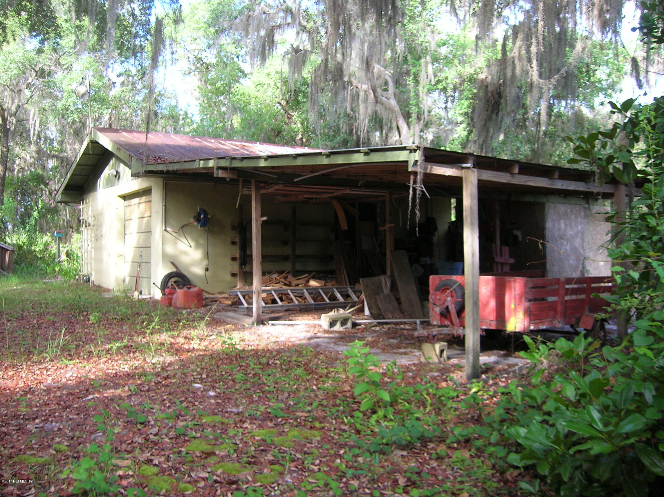 278 Union Camp Road Crescent City, FL 32112 - Photo 29 of 46 Garage